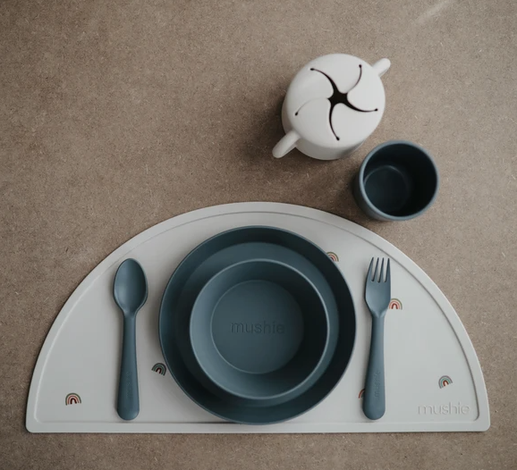 Round Dinnerware Plates - Smoke